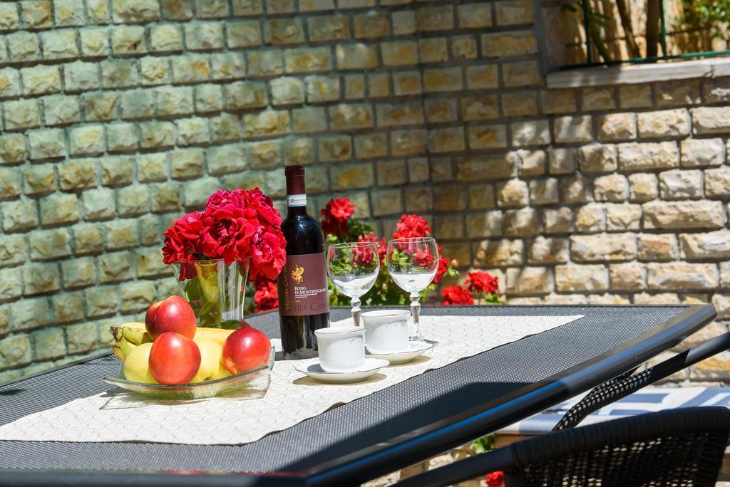 Apartments Patricia Трогир Экстерьер фото