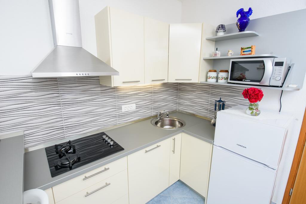 Apartments Patricia Трогир Экстерьер фото