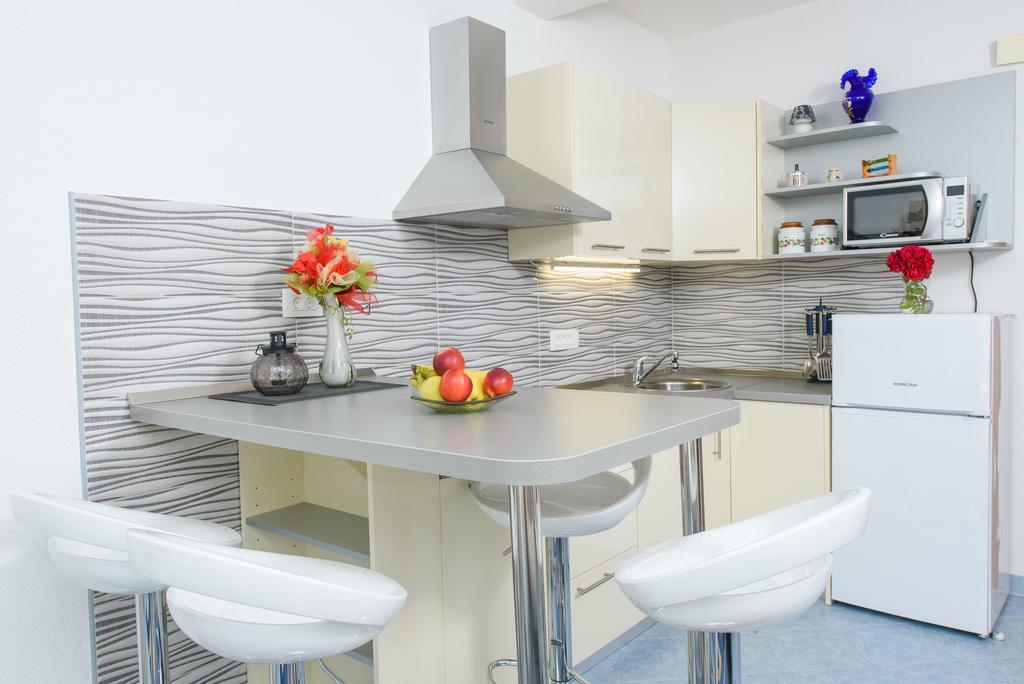 Apartments Patricia Трогир Экстерьер фото